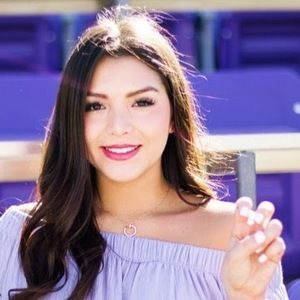 Meet your Posher, Gabriella